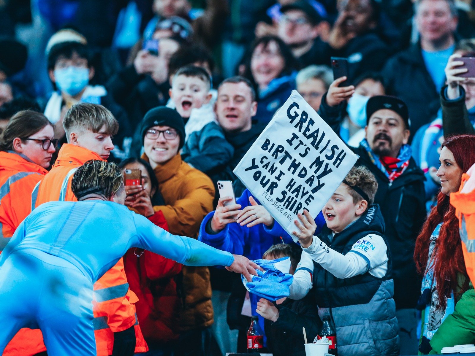 给球队增添 给球队增添