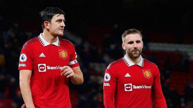 更显现出个 更显现出个